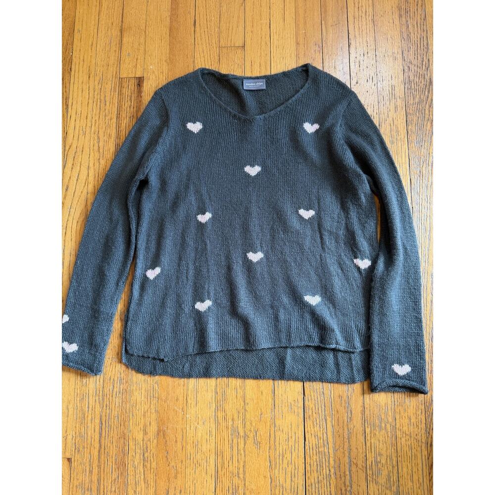 Womens Wooden Ships Sweater S/M Gray Heart Graphic
